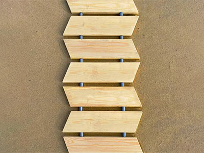 Деревянная дорожка Зигзаг, Лиственница